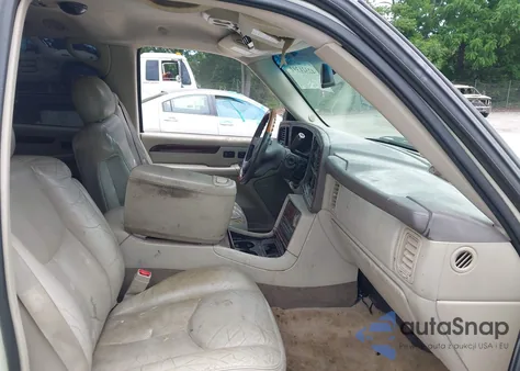 2003 Cadillac Escalade Standard z USA, uszkodzony, nr VIN 1GYEC63T83R134948